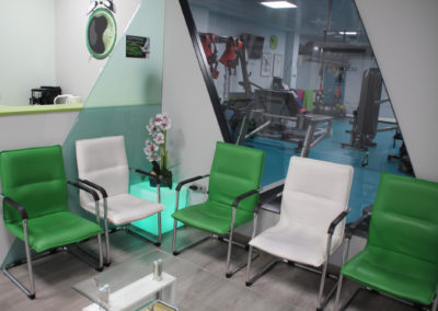 sala de espera clínica Fisalde fisioterapia