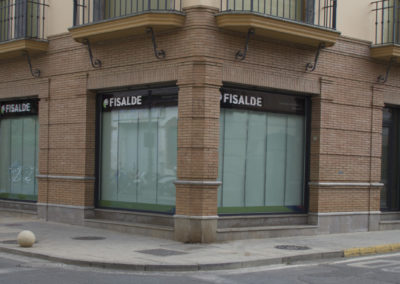 fachada esquina Fisalde clínica fisioterapia guadix